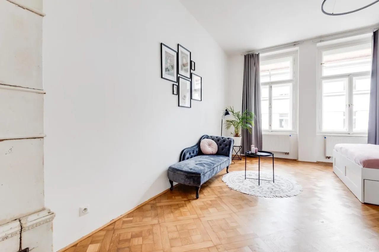 Apartament Cool & Charming Apt In City Center - Lub5 Praga