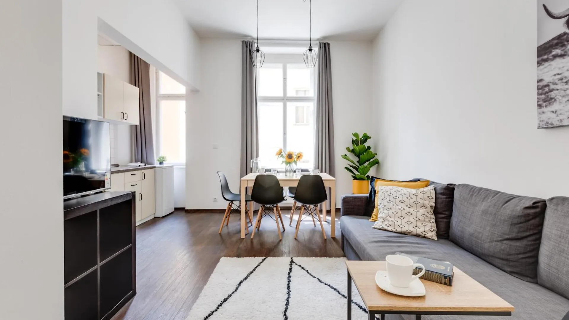 Cool & Charming Apt In City Center - Lub5 Praga 0*,  Czechy