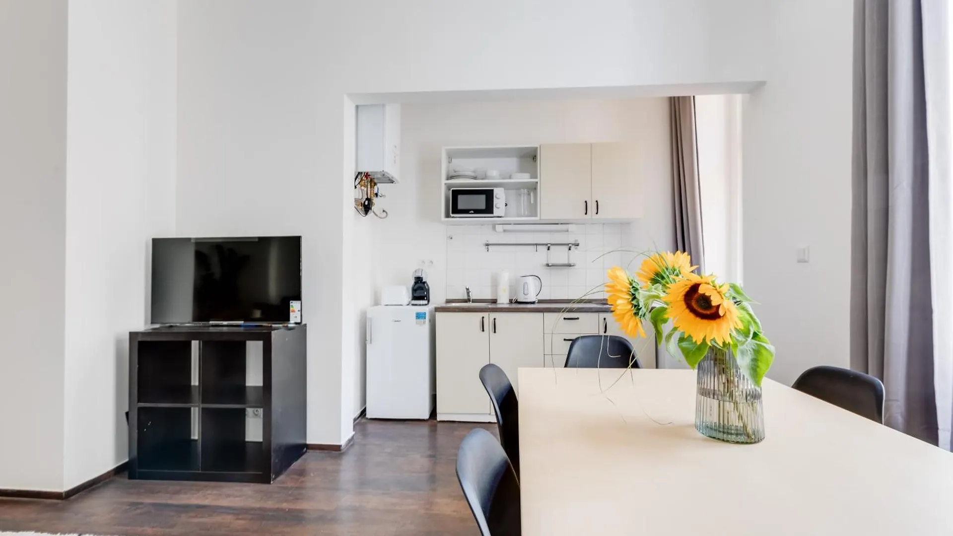 Cool & Charming Apt In City Center - Lub5 Praga 0*,  Czechy